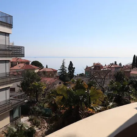 Apartment Blaschki Opatija